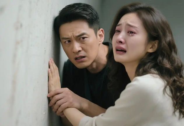 打一天游戏开机后看到93个老婆未接来电pg模拟器试玩岳父过寿没通知我我关机(图1)